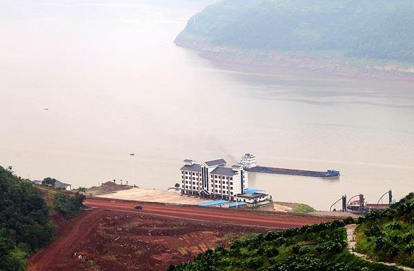 [采購新聞]11月16日100噸電子地磅出售給忠縣新生港口物流園區(qū)道路建設(shè)工程