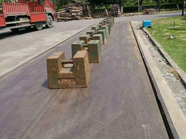 12月14日上海文宇建設(shè)集團向上海志榮地磅廠家采購一批電子地磅秤